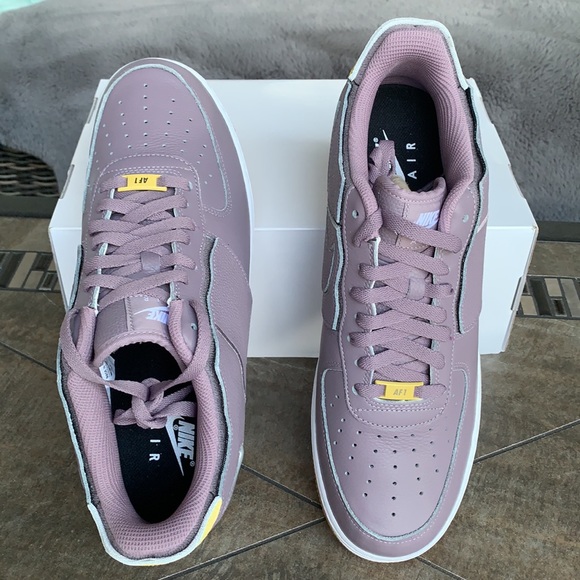 NIKE ID CUSTOM AIR FORCE 1 MENS - Picture 12 of 16